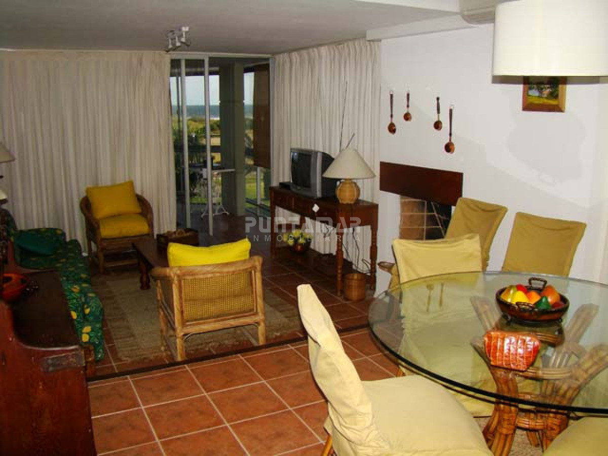 Apartamento ID.10007 - Frente a la playa en San Rafael