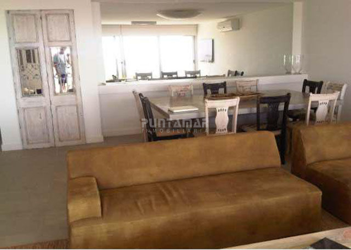 Apartamento ID.11 - DIVINO APARTAMENTO EN VENTA Y ALQUILER TEMPORADA FRENTE A LA PLAYA 