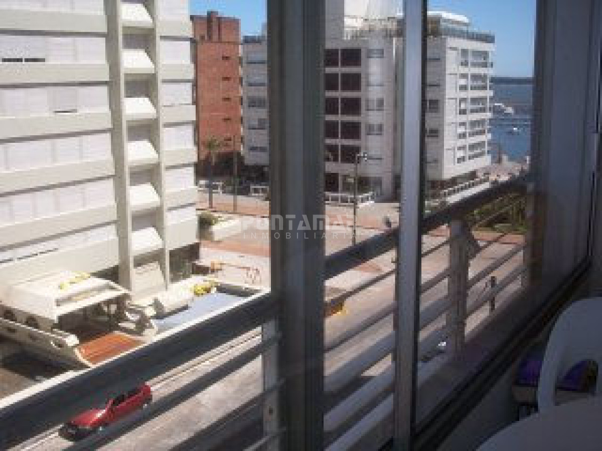 Apartamento ID.1254 - Edificio con servicio de mucamas ubicado en La Península a pasos del puerto