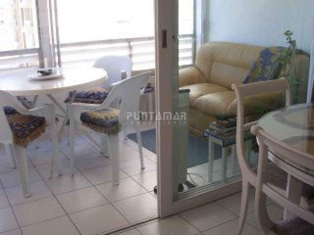 Apartamento ID.1254 - Edificio con servicio de mucamas ubicado en La Península a pasos del puerto