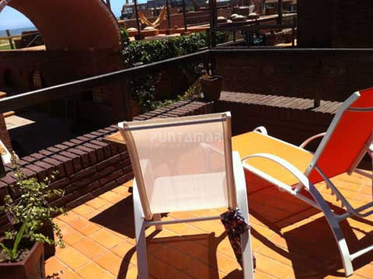 Apartamento ID.13051 - Apartamento en Manantiales, 2 dormitorios *
