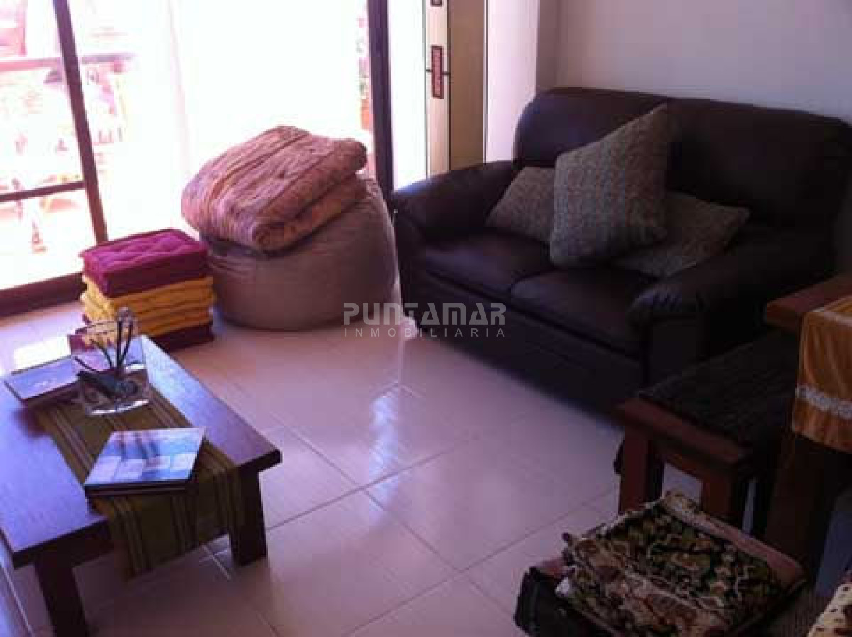 Apartamento ID.13051 - Apartamento en Manantiales, 2 dormitorios *