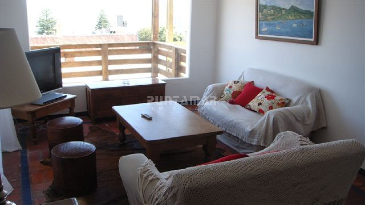 Apartamento ID.13081 - Alquiler de Apartamento en La Barra, 3 dormitorios 3 baños