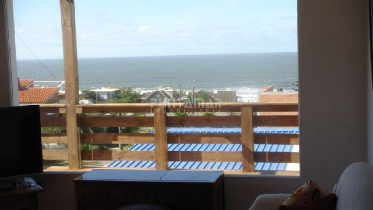 Apartamento ID.13081 - Alquiler de Apartamento en La Barra, 3 dormitorios 3 baños