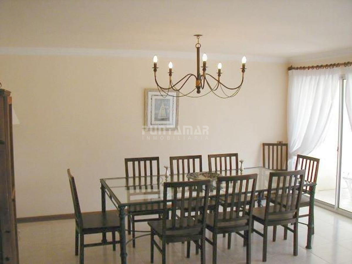 Apartamento ID.13095 - Apartamento en La Barra, 3 dormitorios *