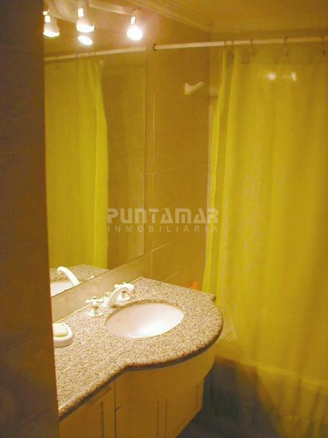 Apartamento ID.13095 - Apartamento en La Barra, 3 dormitorios *