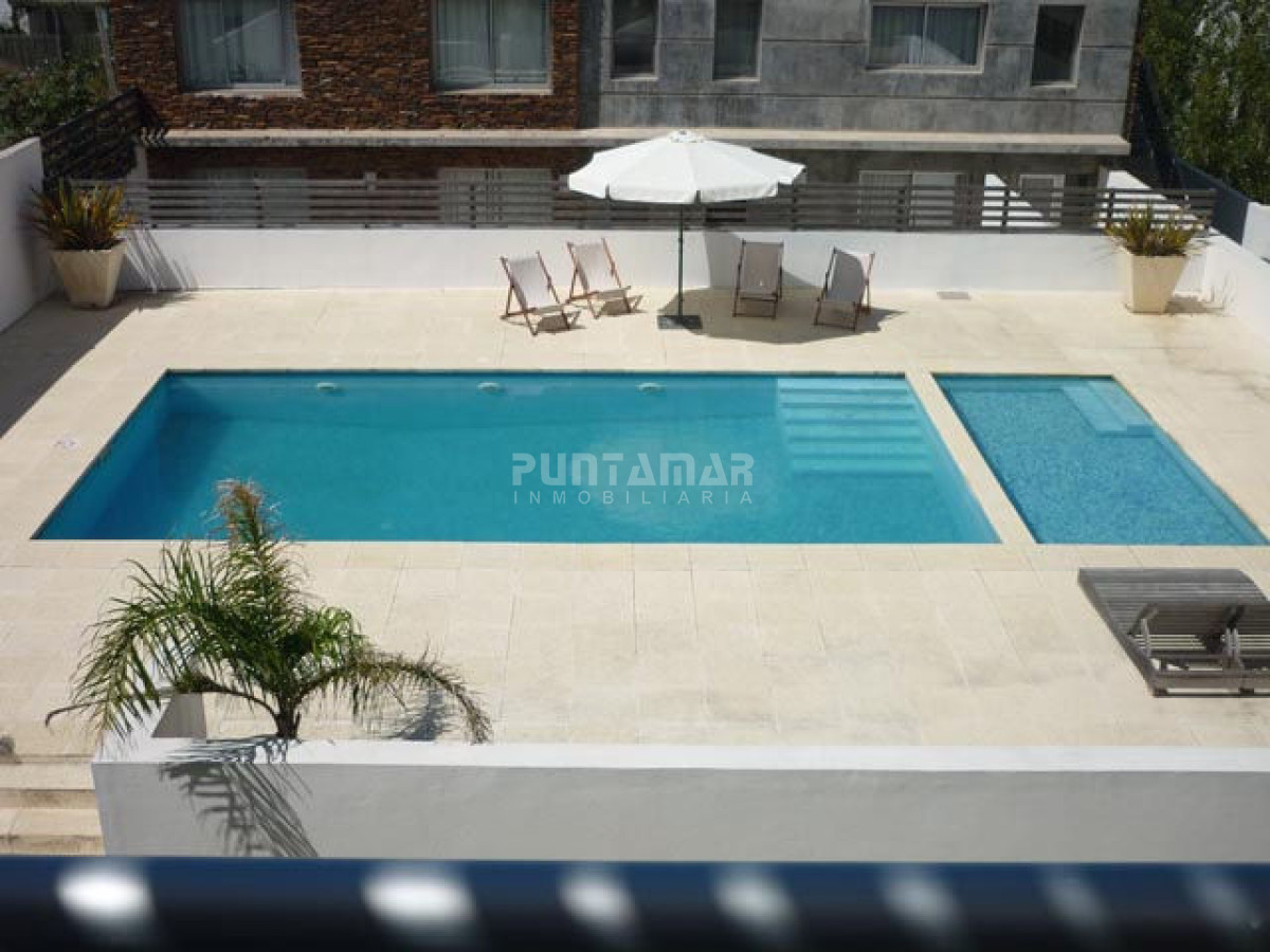 Apartamento ID.13105 - Muy lindo penthouse con gran terraza 