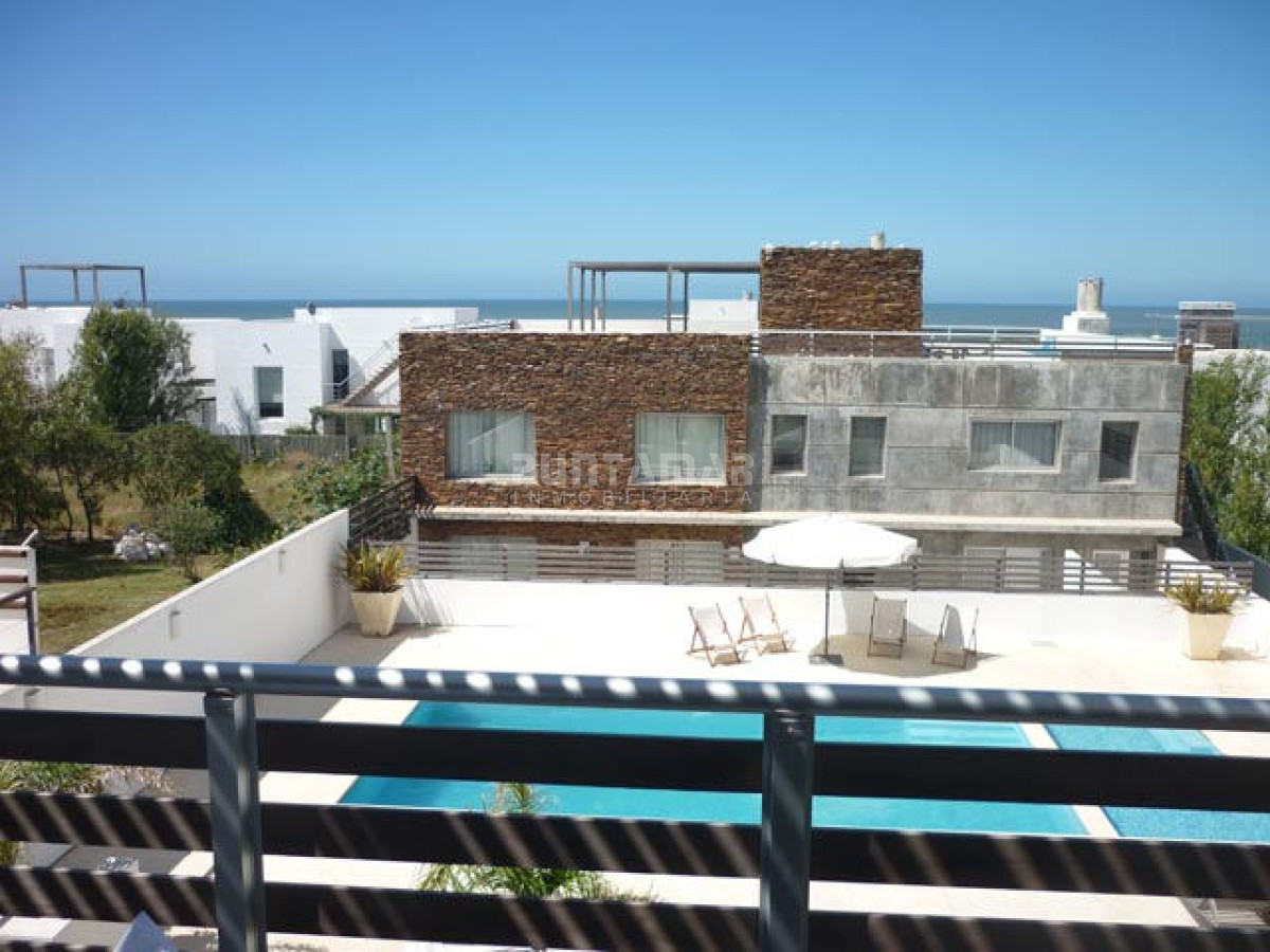 Apartamento ID.13105 - Muy lindo penthouse con gran terraza 