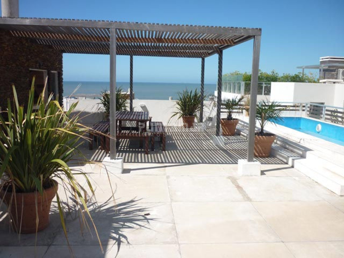 Apartamento ID.13105 - Muy lindo penthouse con gran terraza 