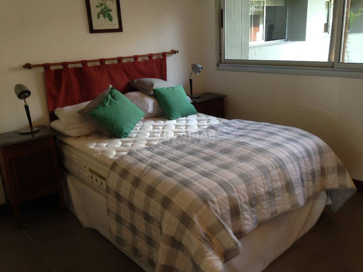 Apartamento ID.13113 - Apartamento en Manantiales, 2 dormitorios *