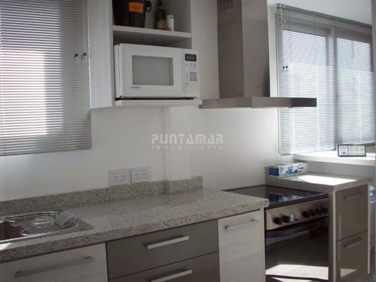 Apartamento ID.1351 - Reciclado en venta, vista al puerto