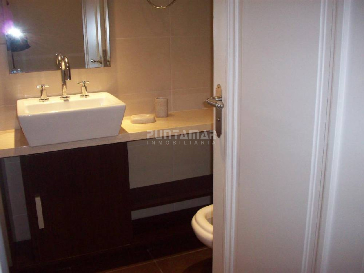 Apartamento ID.1369 - Departamento de 3 dormitorios en suite en Edificio de gran categoria