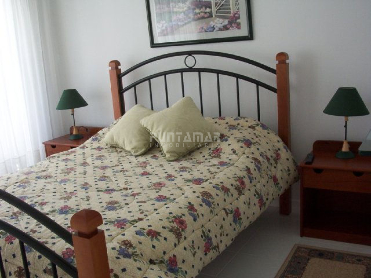 Apartamento ID.2004 - Apartamento en Mansa, 1 dormitorios *