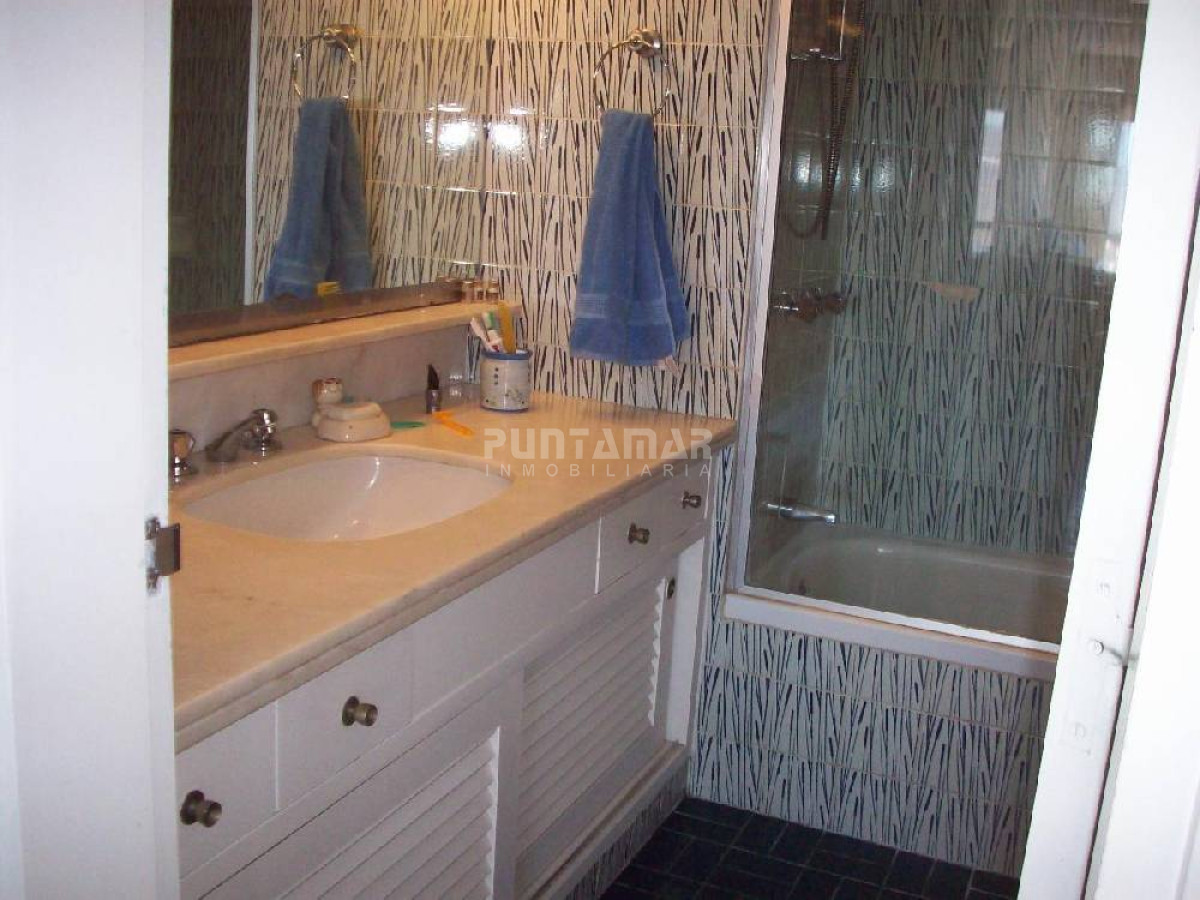 Apartamento ID.210025 - Apartamento en Peninsula, 3 dormitorios *
