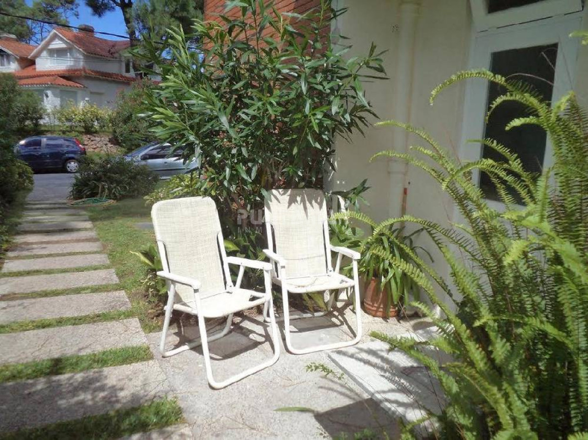 Apartamento ID.210030 - HERMOSA CASA EN ALQUILER EN PUNTA DEL ESTE 