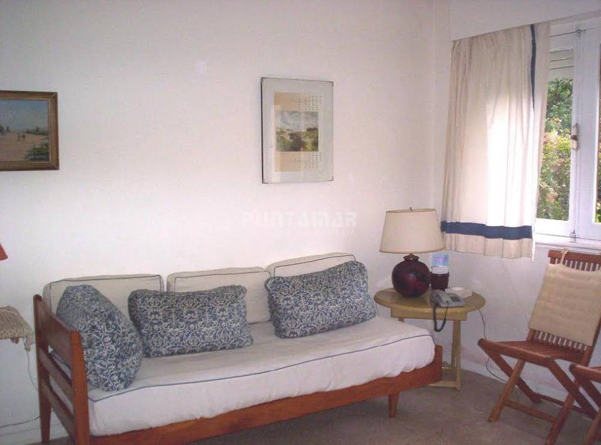 Apartamento ID.210030 - HERMOSA CASA EN ALQUILER EN PUNTA DEL ESTE 
