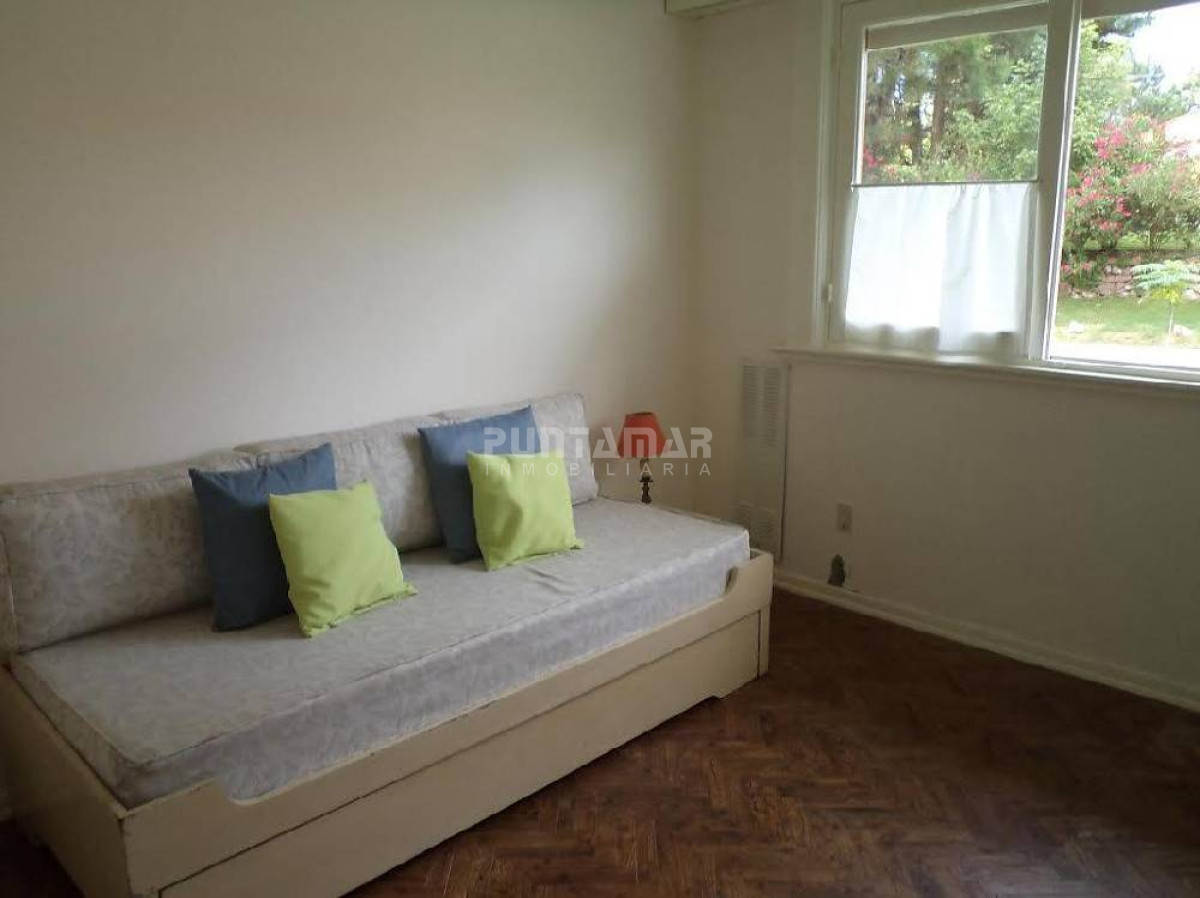 Apartamento ID.210030 - HERMOSA CASA EN ALQUILER EN PUNTA DEL ESTE 