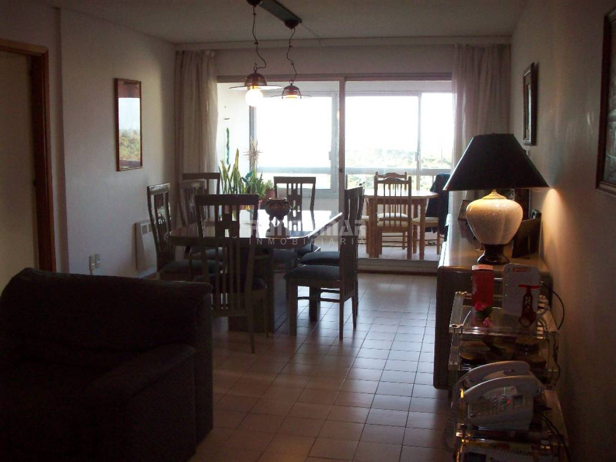 Apartamento ID.210067 - Apartamento en Roosevelt, 3 dormitorios *