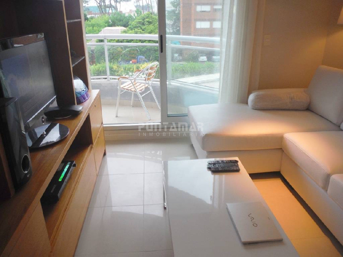 Apartamento ID.210112 - DIVINO APARTAMENTO EN UNA DE LAS MEJORES TORRES DE PUNTA DEL ESTE Y CON EXCELENTES AMENITIS..!!! UBICADO MUY CERCA DE LA PLAYA.