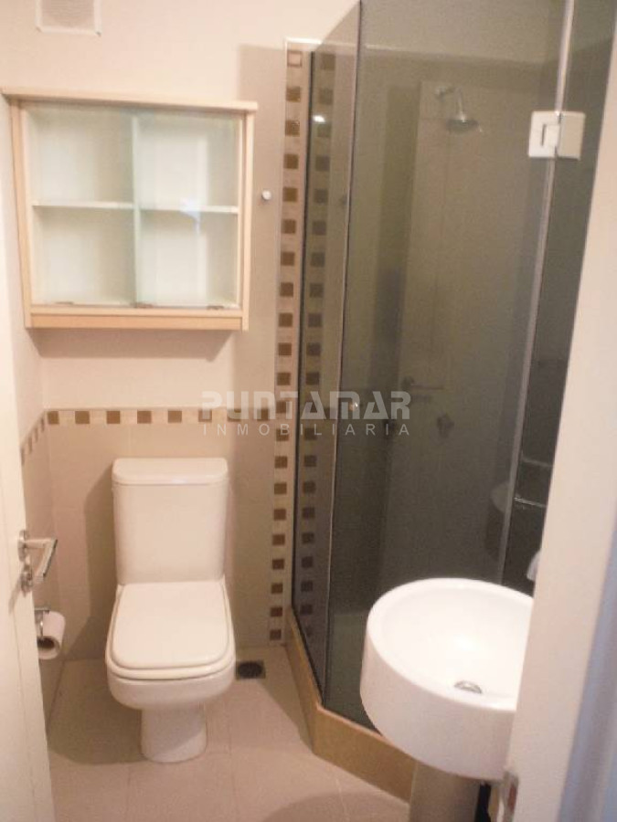 Apartamento ID.210112 - DIVINO APARTAMENTO EN UNA DE LAS MEJORES TORRES DE PUNTA DEL ESTE Y CON EXCELENTES AMENITIS..!!! UBICADO MUY CERCA DE LA PLAYA.