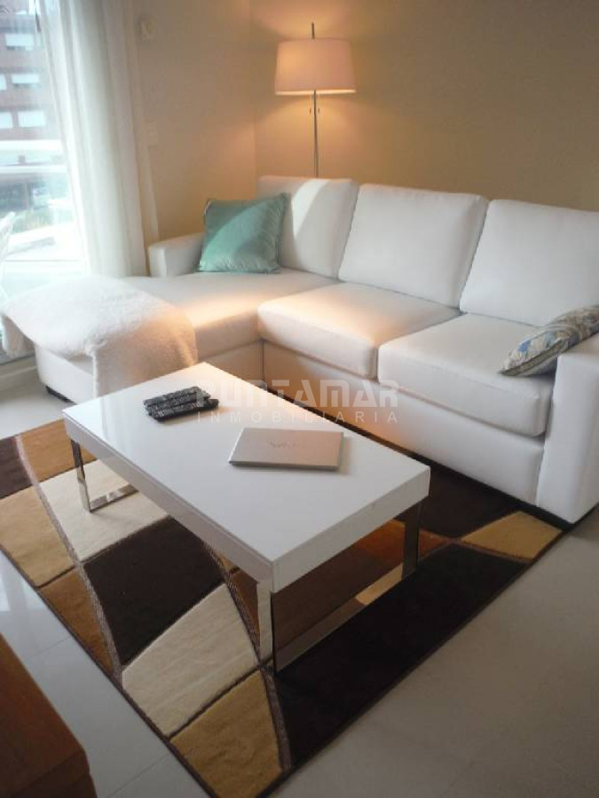 Apartamento ID.210112 - DIVINO APARTAMENTO EN UNA DE LAS MEJORES TORRES DE PUNTA DEL ESTE Y CON EXCELENTES AMENITIS..!!! UBICADO MUY CERCA DE LA PLAYA.
