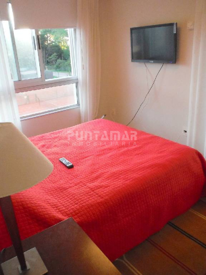 Apartamento ID.210112 - DIVINO APARTAMENTO EN UNA DE LAS MEJORES TORRES DE PUNTA DEL ESTE Y CON EXCELENTES AMENITIS..!!! UBICADO MUY CERCA DE LA PLAYA.