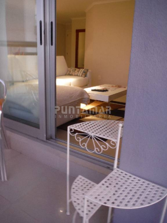 Apartamento ID.210112 - DIVINO APARTAMENTO EN UNA DE LAS MEJORES TORRES DE PUNTA DEL ESTE Y CON EXCELENTES AMENITIS..!!! UBICADO MUY CERCA DE LA PLAYA.
