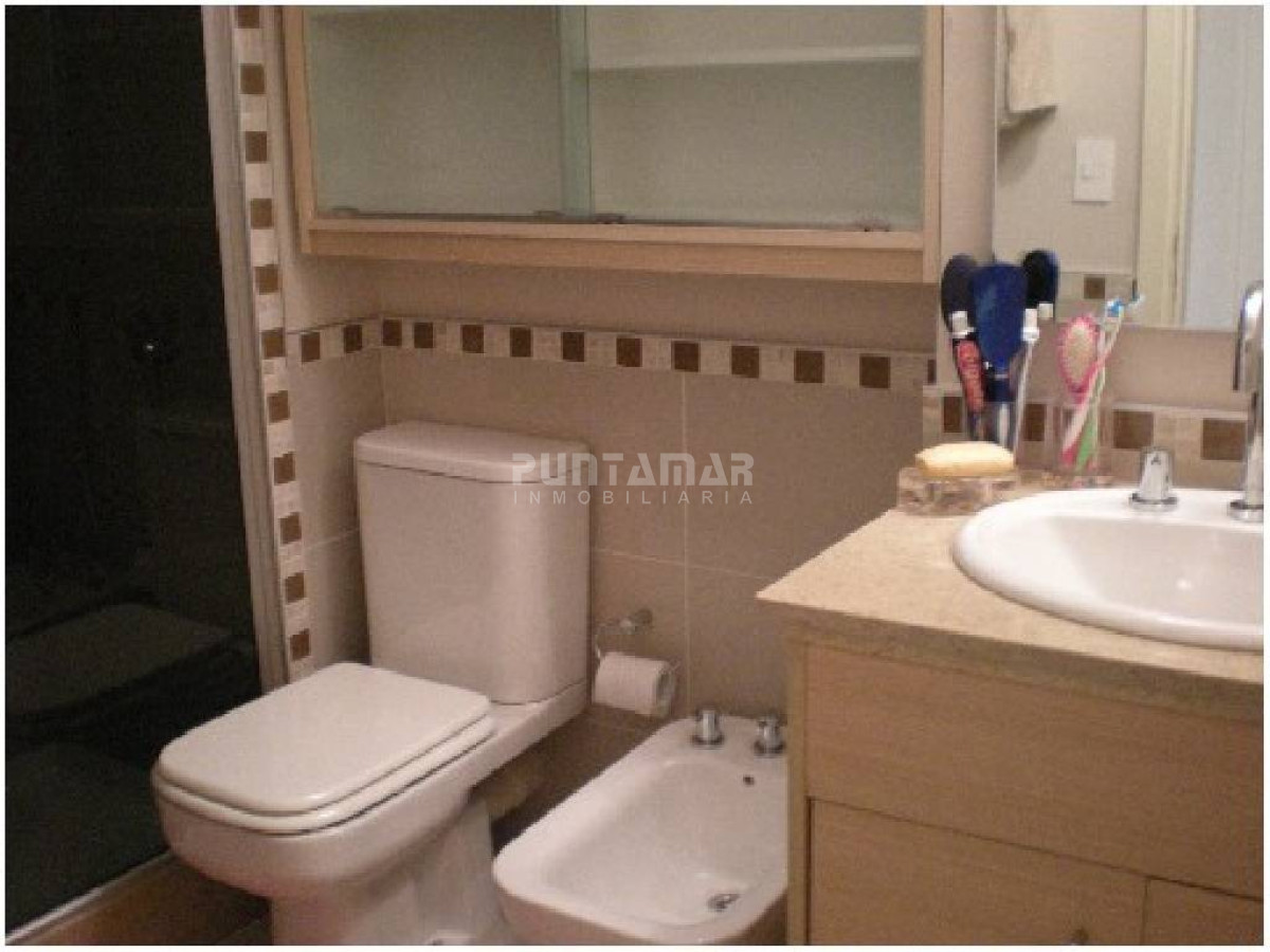 Apartamento ID.210112 - DIVINO APARTAMENTO EN UNA DE LAS MEJORES TORRES DE PUNTA DEL ESTE Y CON EXCELENTES AMENITIS..!!! UBICADO MUY CERCA DE LA PLAYA.