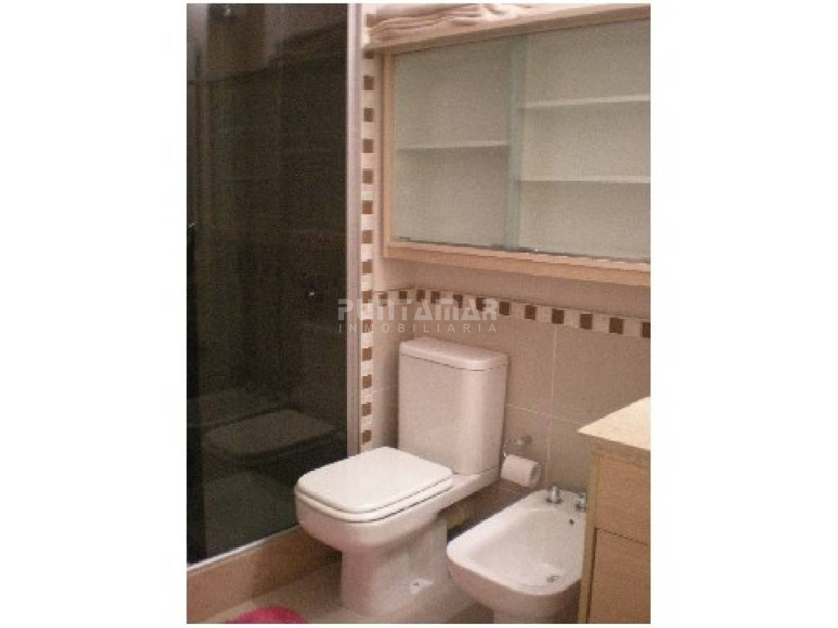 Apartamento ID.210112 - DIVINO APARTAMENTO EN UNA DE LAS MEJORES TORRES DE PUNTA DEL ESTE Y CON EXCELENTES AMENITIS..!!! UBICADO MUY CERCA DE LA PLAYA.