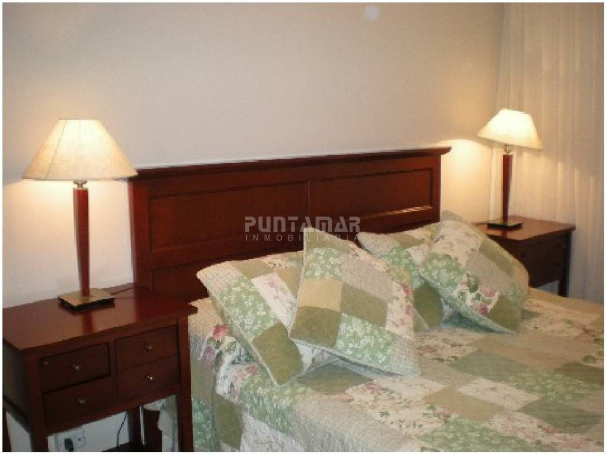 Apartamento ID.210112 - DIVINO APARTAMENTO EN UNA DE LAS MEJORES TORRES DE PUNTA DEL ESTE Y CON EXCELENTES AMENITIS..!!! UBICADO MUY CERCA DE LA PLAYA.