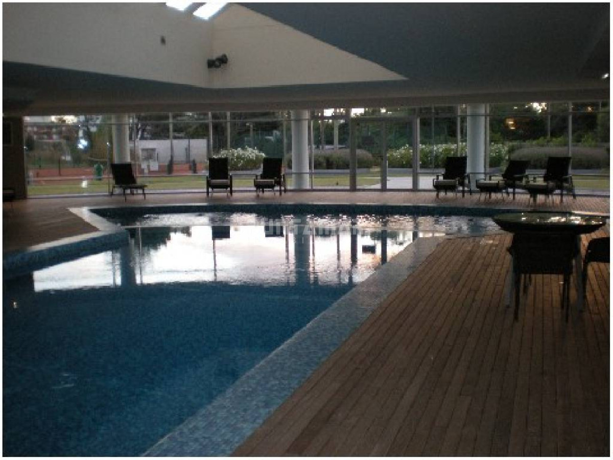 Apartamento ID.210112 - DIVINO APARTAMENTO EN UNA DE LAS MEJORES TORRES DE PUNTA DEL ESTE Y CON EXCELENTES AMENITIS..!!! UBICADO MUY CERCA DE LA PLAYA.