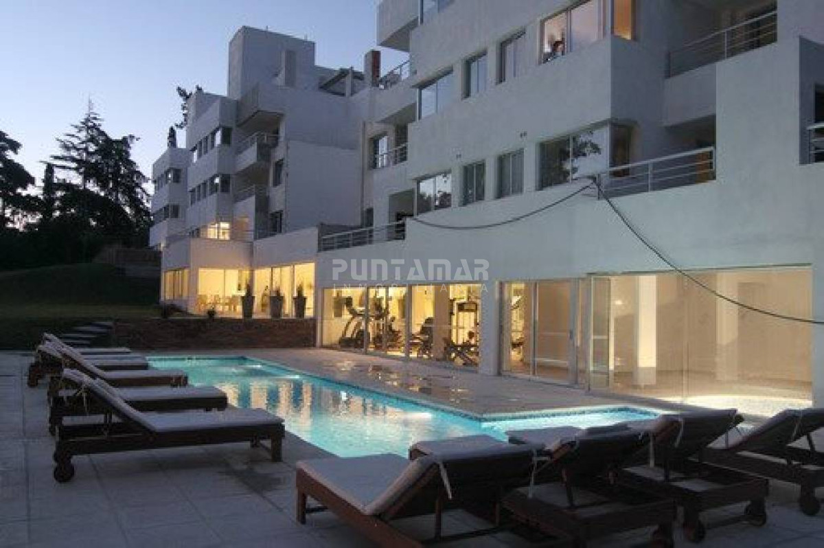 Apartamento ID.210115 - Apartamento en Rincón del Indio, 2 dormitorios *