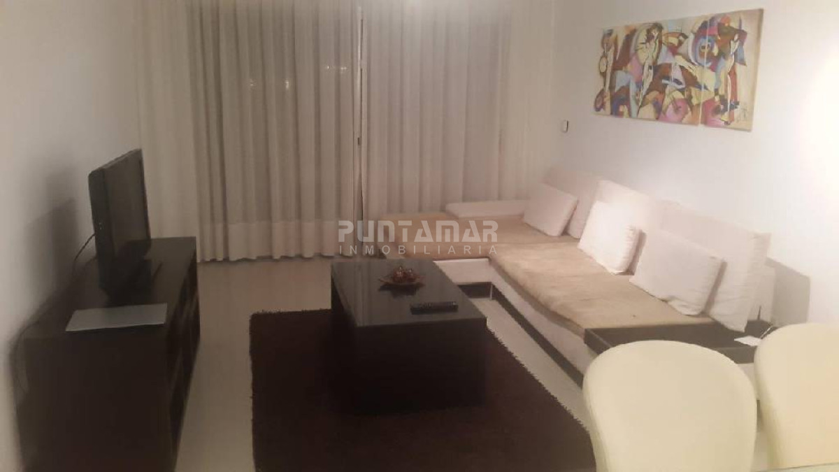 Apartamento ID.210115 - Apartamento en Rincón del Indio, 2 dormitorios *