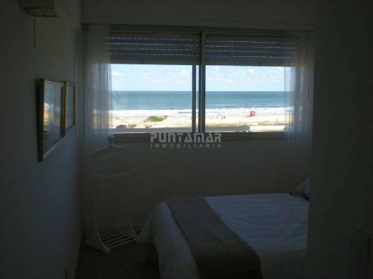 Apartamento ID.210140 - DEPARTAMENTO DE 2 DORMITORIOS CON VISTA AL MAR