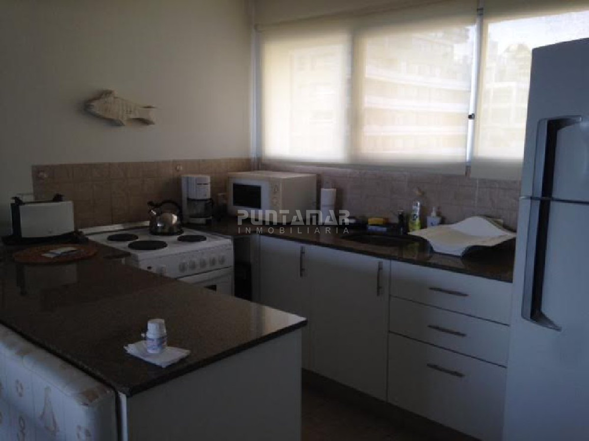 Apartamento ID.210160 - En la Peninsula frente a playa brava