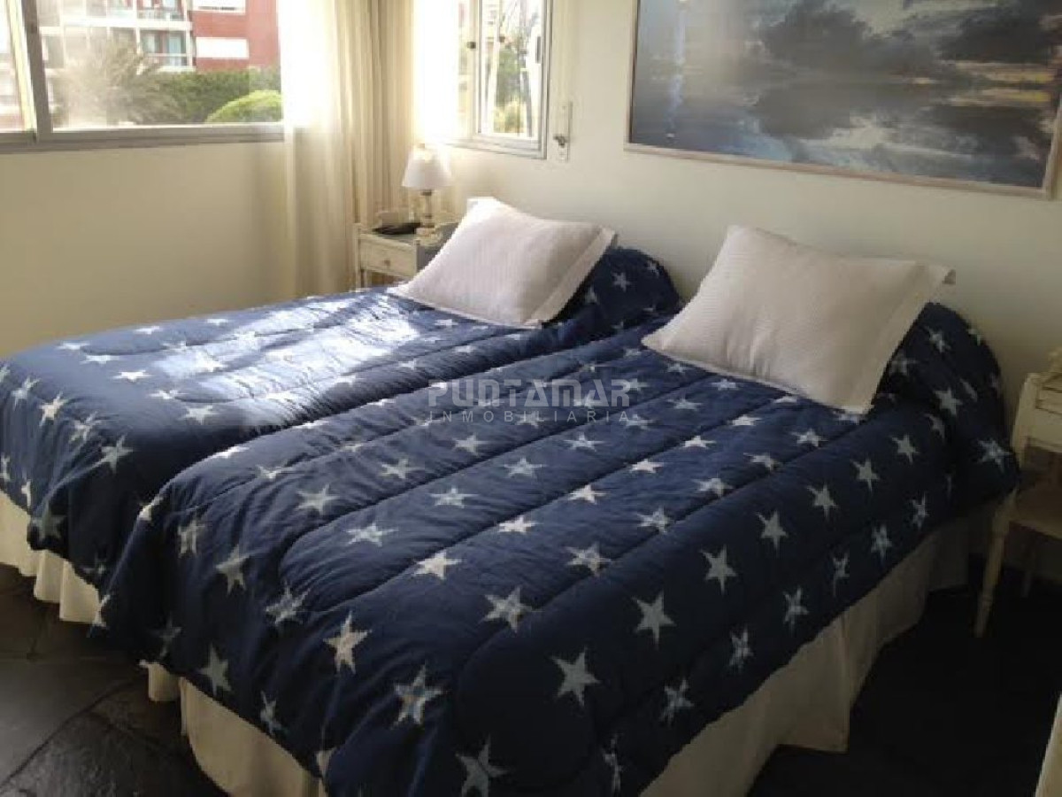 Apartamento ID.210160 - En la Peninsula frente a playa brava