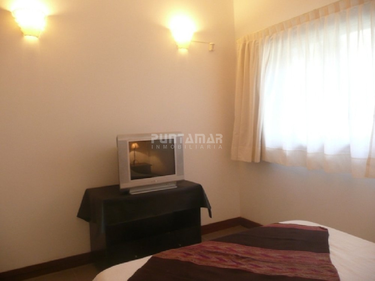 Apartamento ID.210175 - ALQUILER MONOAMBIENTE EN MANANTIALES A 300 MTS DEL MAR
