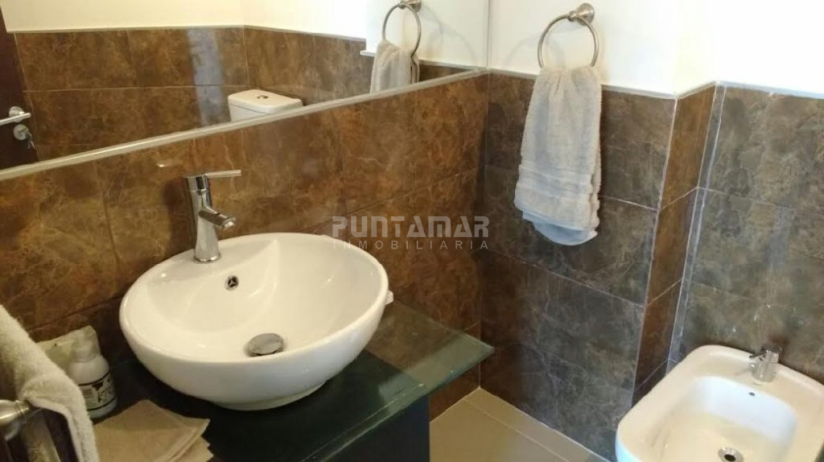 Apartamento ID.210183 - DIVINO APARTAMENTO A ESTRENAR, DOS DORMITORIOS, DOS BAÑOS, COCINA MUY BIEN EQUIPADA Y TERRAZA CON VISTA AL BOSQUE Y PARRILLERO 