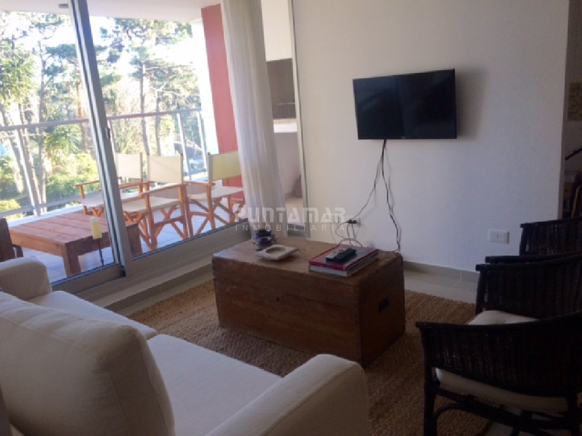 Apartamento ID.210183 - DIVINO APARTAMENTO A ESTRENAR, DOS DORMITORIOS, DOS BAÑOS, COCINA MUY BIEN EQUIPADA Y TERRAZA CON VISTA AL BOSQUE Y PARRILLERO 