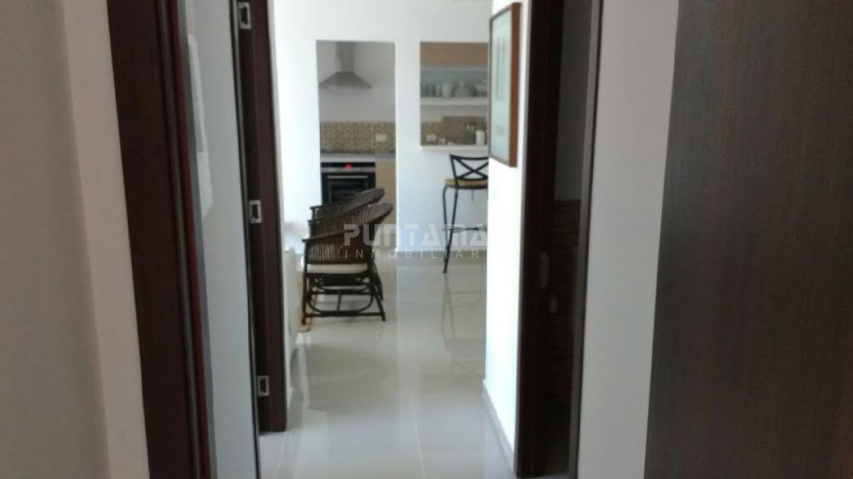 Apartamento ID.210183 - DIVINO APARTAMENTO A ESTRENAR, DOS DORMITORIOS, DOS BAÑOS, COCINA MUY BIEN EQUIPADA Y TERRAZA CON VISTA AL BOSQUE Y PARRILLERO 