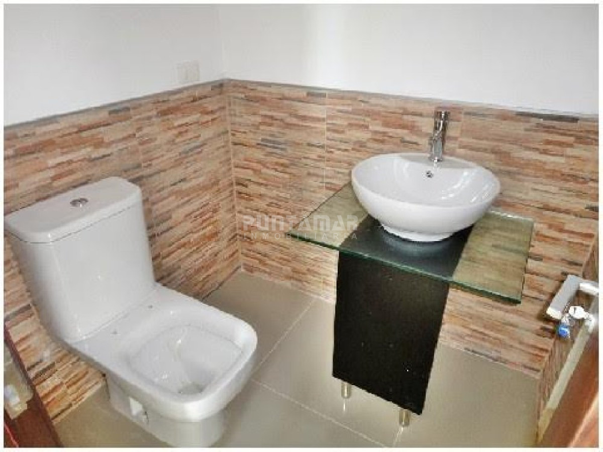 Apartamento ID.210183 - DIVINO APARTAMENTO A ESTRENAR, DOS DORMITORIOS, DOS BAÑOS, COCINA MUY BIEN EQUIPADA Y TERRAZA CON VISTA AL BOSQUE Y PARRILLERO 