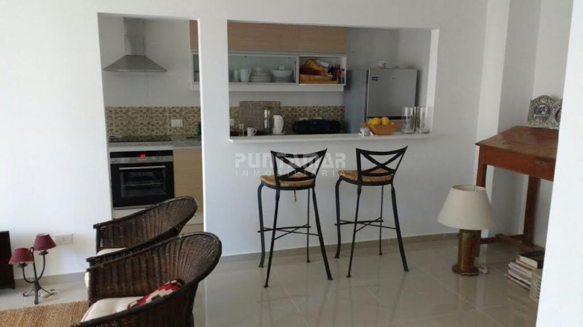 Apartamento ID.210183 - DIVINO APARTAMENTO A ESTRENAR, DOS DORMITORIOS, DOS BAÑOS, COCINA MUY BIEN EQUIPADA Y TERRAZA CON VISTA AL BOSQUE Y PARRILLERO 