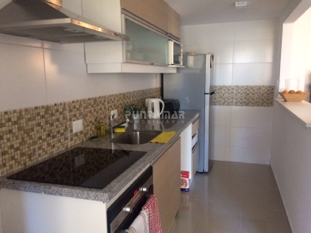 Apartamento ID.210183 - DIVINO APARTAMENTO A ESTRENAR, DOS DORMITORIOS, DOS BAÑOS, COCINA MUY BIEN EQUIPADA Y TERRAZA CON VISTA AL BOSQUE Y PARRILLERO 