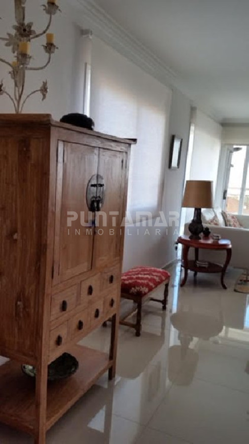 Apartamento ID.210205 - Apartamento en Aidy Grill, 3 dormitorios *