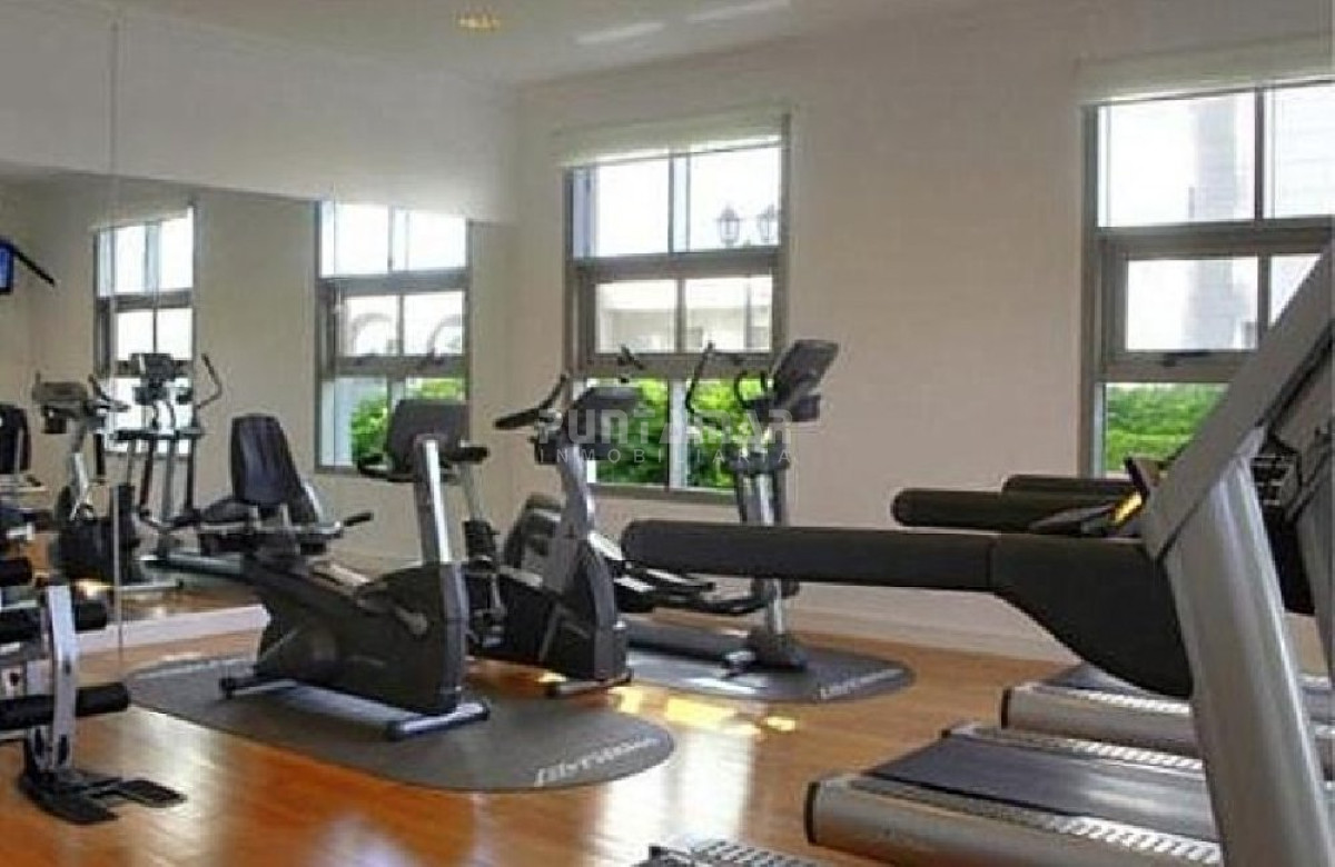Apartamento ID.210213 - IMPORTANTE DEPARTAMENTO DE 3 DORMITORIOS EN SUITE CON VISTA AL MAR EN EDIFICIO DE GRAN CATEGORIA 