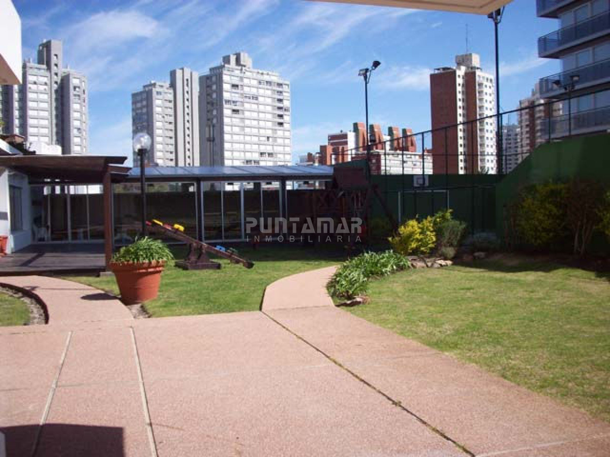 Apartamento ID.9005 - Alquiler Apartamento en Brava a 300 mts del mar