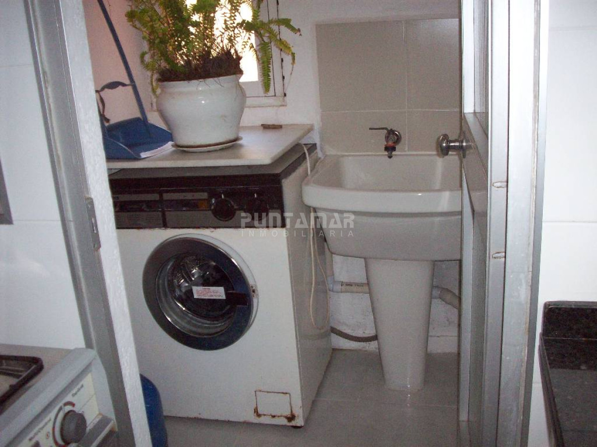 Apartamento ID.9030 - DEPARTAMENTO DE 2 DORMITORIOS FRENTE AL MAR 