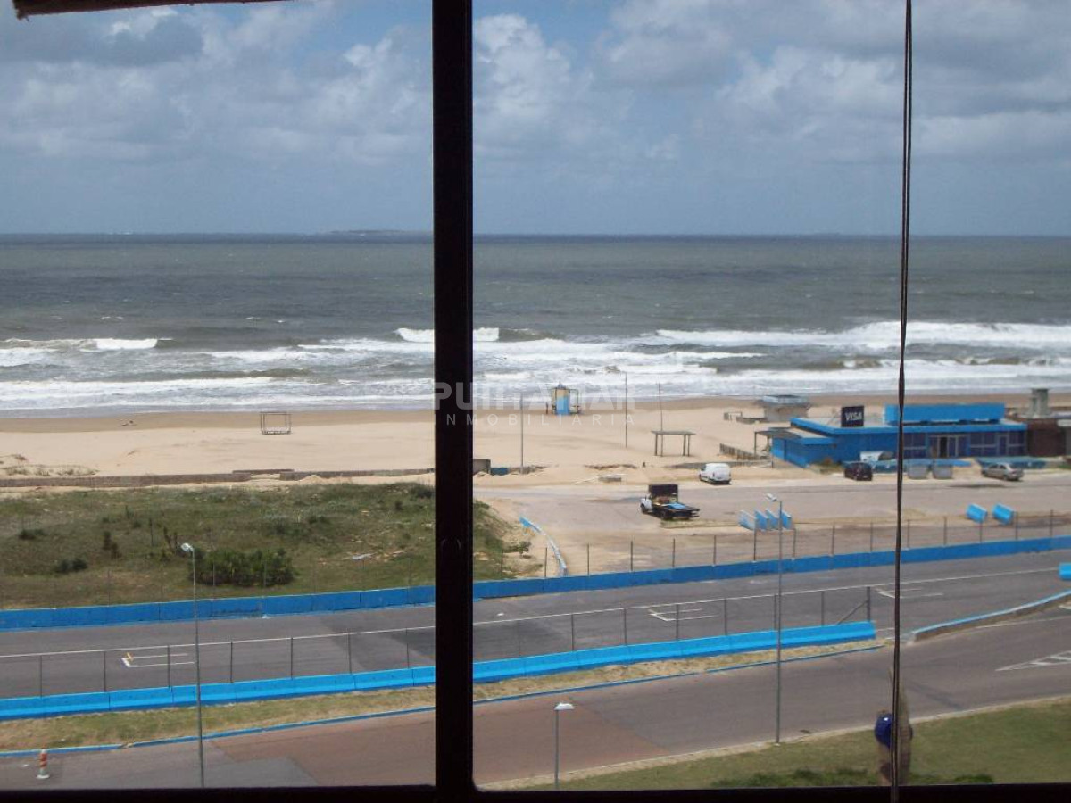 Apartamento ID.9074 - Apartamento en Brava, 3 dormitorios *