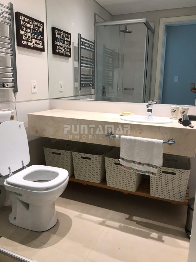 Apartamento ID.211984 - APARTAMENTO EN ALQUILER CON UN LINDO PATIO CON PARRILLERO Y JARDIN SUPER DISFRUTABLE. 