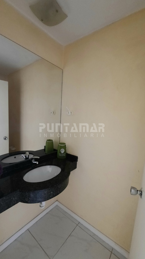 Apartamento ID.212985 - DEPARTAMENTO DE 3 DORMITORIOS CON VISTA AL MAR 